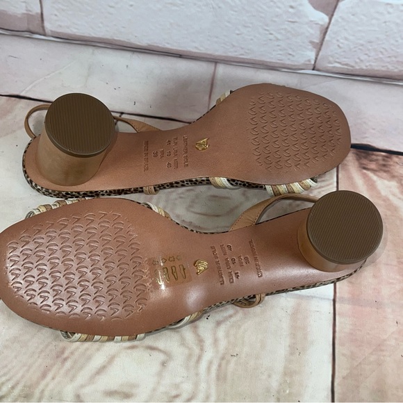 Gently worn Anthropologie Vicenza Tonal Slingback Heeled Sandals in Gold Size 10 - Picture 12 of 12